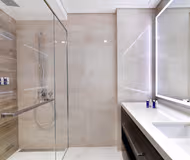 Elegant 1BR in Banyan Tree Residences