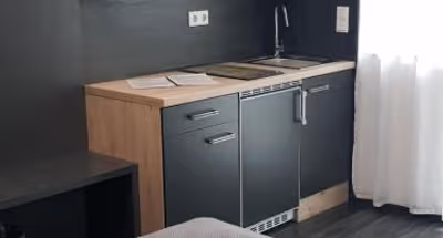 Rontgenstraße Serviced Apartment