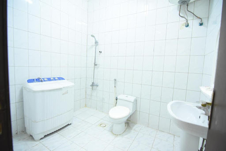 Bathroom at Al Batha Road Serviced Recidence