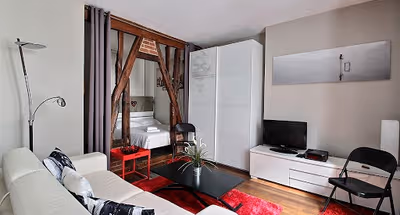Cosy living area in Louvre and Seine Serviced Apartment, Marais