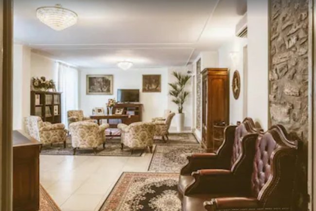 Magnificient Villa located right on the shores of Lake Como