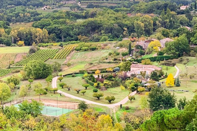 Gorgeous Provencal Mas Near Lacoste