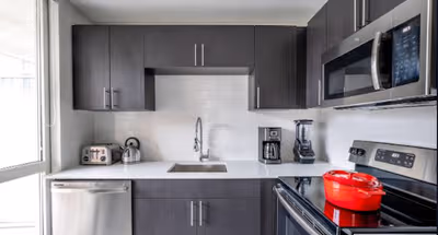 E Delaware Pl Serviced Apartment
