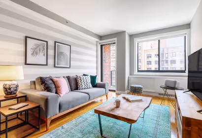 W 15th St Serviced Apartments