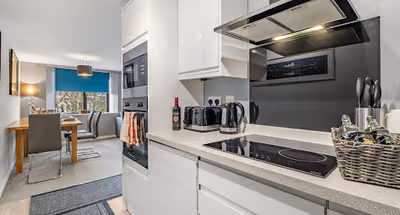 Fully equipped kitchen at GNG