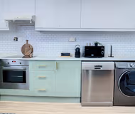 Sophitisticated 1BR Apartment near Al Sayorah Street