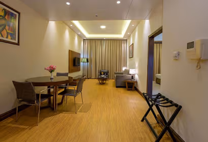 Hamdan Bin Mohammed Street Apartment, Al Danah