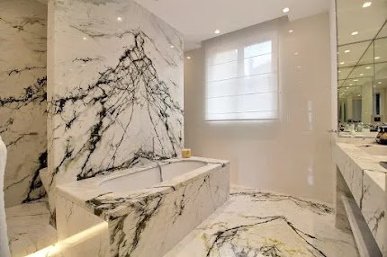 A SIGNAURE LUXURY ON CHAMPS DE MARS ALMA MARCEAU