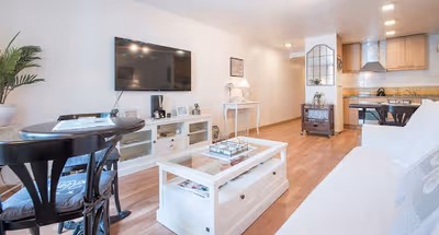 Colon Serviced Apartment