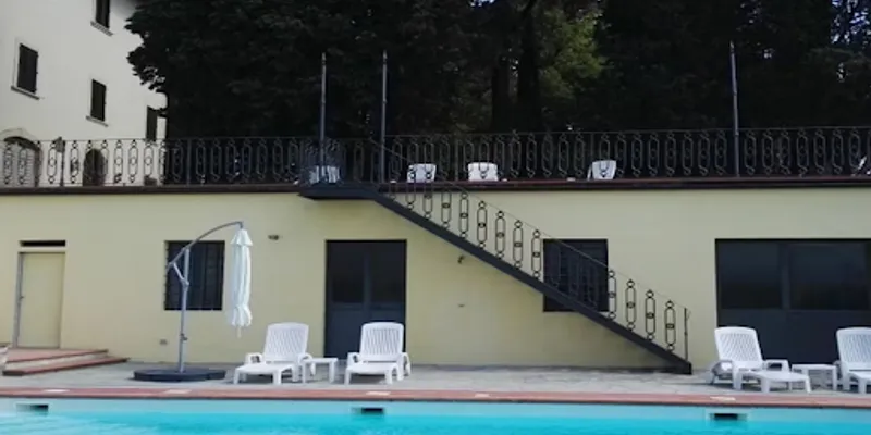 500M2 LUXURY WITH A VIEW OVER THE TUSCAN HILLS