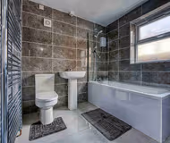 3 bedroom house near city center on Eton Road