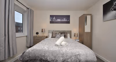 Oakfield House*Spacious*Boutique house*Parking*LFC