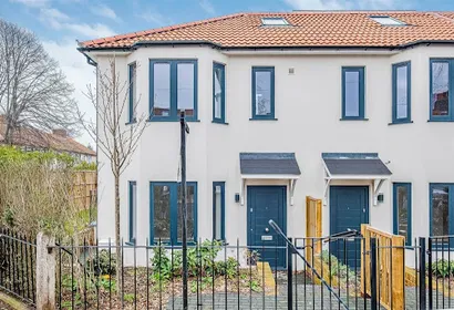4 Bed House Barnes, London