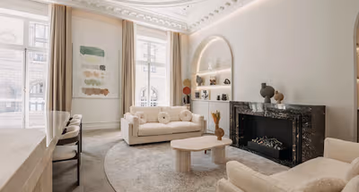 RIGHT ACROSS THE TUILERIES WITH ENCOMPASSING VIEWS