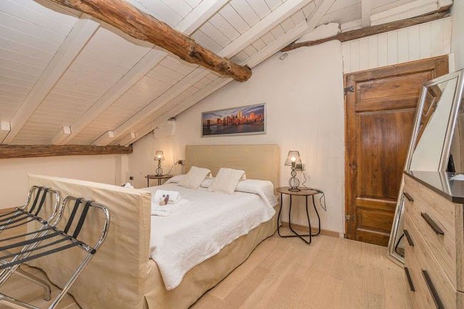 LAKE COMO HISTORIC LUXURY VILLA- 1200M2 OF PURE SPLEDOUR