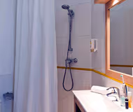 Bathroom at Nice Magnan