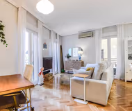 C. de Embajadores Serviced Apartment