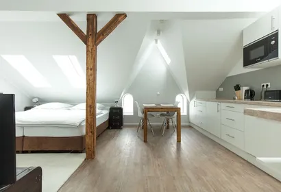 Chilling house Serviced Apartmets