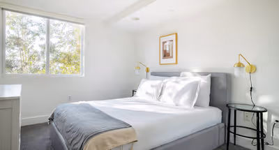 N Edinburgh Ave Apartment