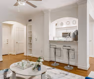 Oaks Serviced Apartment