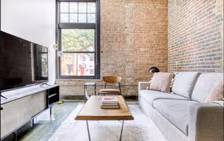 W Monroe St Serviced Apartment