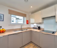 Executive Oakgrove Apartment