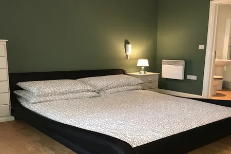 Luxury bedroom at Solihull Central Birmingham
