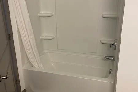 Creek Serviced Apartment