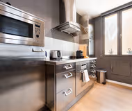 Full kitchen at The Double Loft