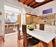 Via dei Capocci, Rome