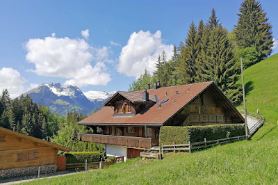 Classic and Exquisite Chalet in Gstaad