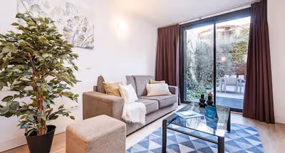 C. de Girona Service Apartments