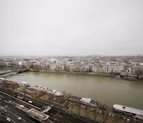 MESMERIZING VIEWS OF SEINE-21ST FLOOR QUAI DE CITROEN