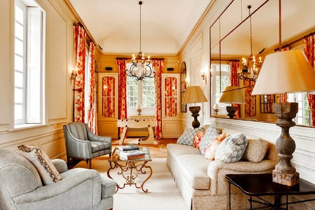 Luxury 17th Century Mansion in Center of Saint-Germain en Laye