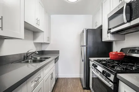 North Wilton Place Apartment