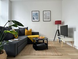 Plymouth City Centre Apartment