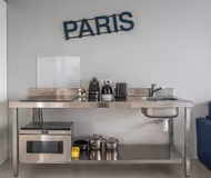 160M2 skylit home Port d'Orleans