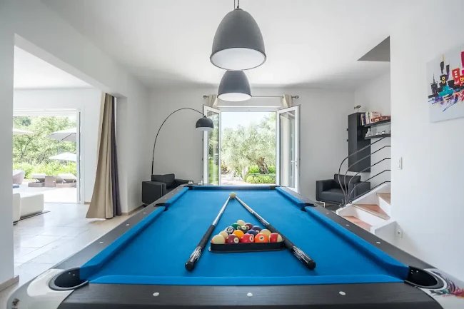 EXCEPTIONAL 320M2 BASTIDE OVERLOOKING THE GULF OF ST TROPEZ