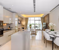 Two Bedroom Apartment with Pool & Beach Access,