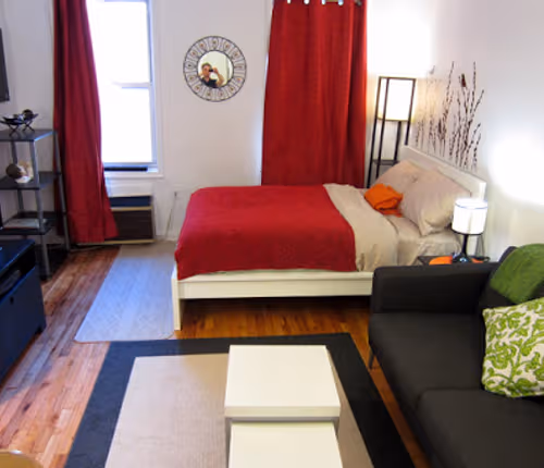 Studio apartment at Gramercy Park apartment