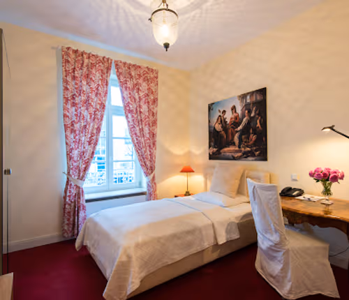 1 bedroom apartment at Niedenau 7 service apartment