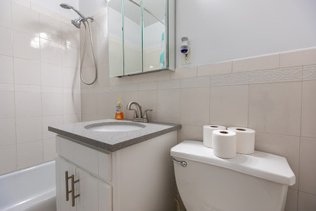 97TH ST COLUMBUS AVENUE UPPER WEST SIDE SERVICED APARTMENT