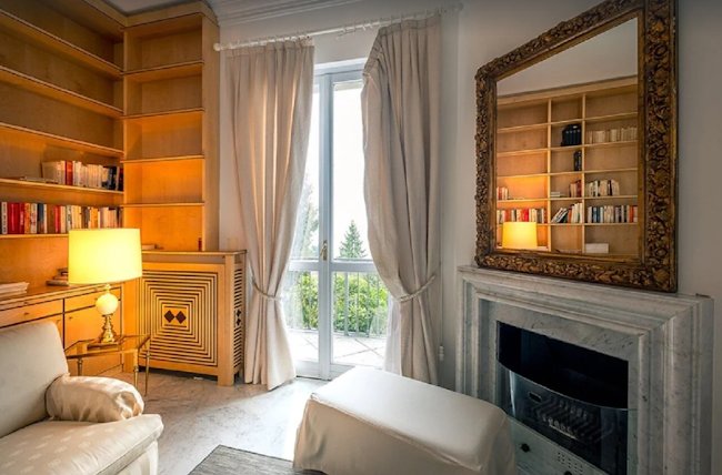 ALL-ENCOMPASSING LUXURY 600M2 VILLA WITH MAGICAL EXQUISITE VIEWS OF LAKEMAGGIORE