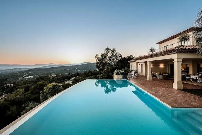 STUNNING VILLA IN GRIMAUD PANORAMIC SEAVIEWS