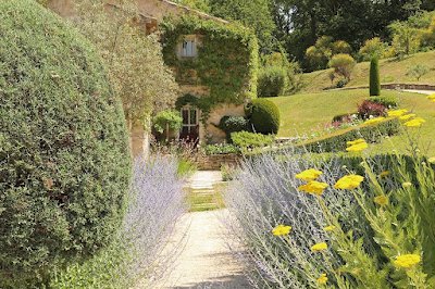 Gorgeous Provencal Mas Near Lacoste