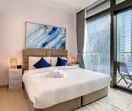 Elegant One Bedroom apartment With Marina Views