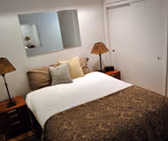 Cosy bed at Green St & Filmore St