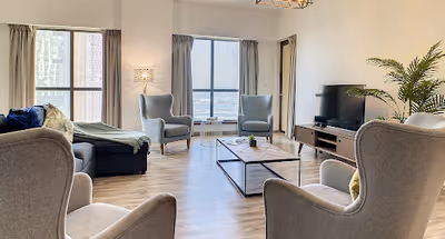 Spacious Sadaf 5 Apartment