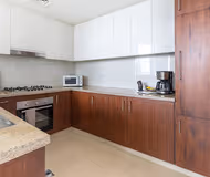 Spacious One Bedroom in Downtown