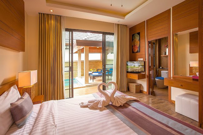 Family Villa Apartment in Rawai Beach